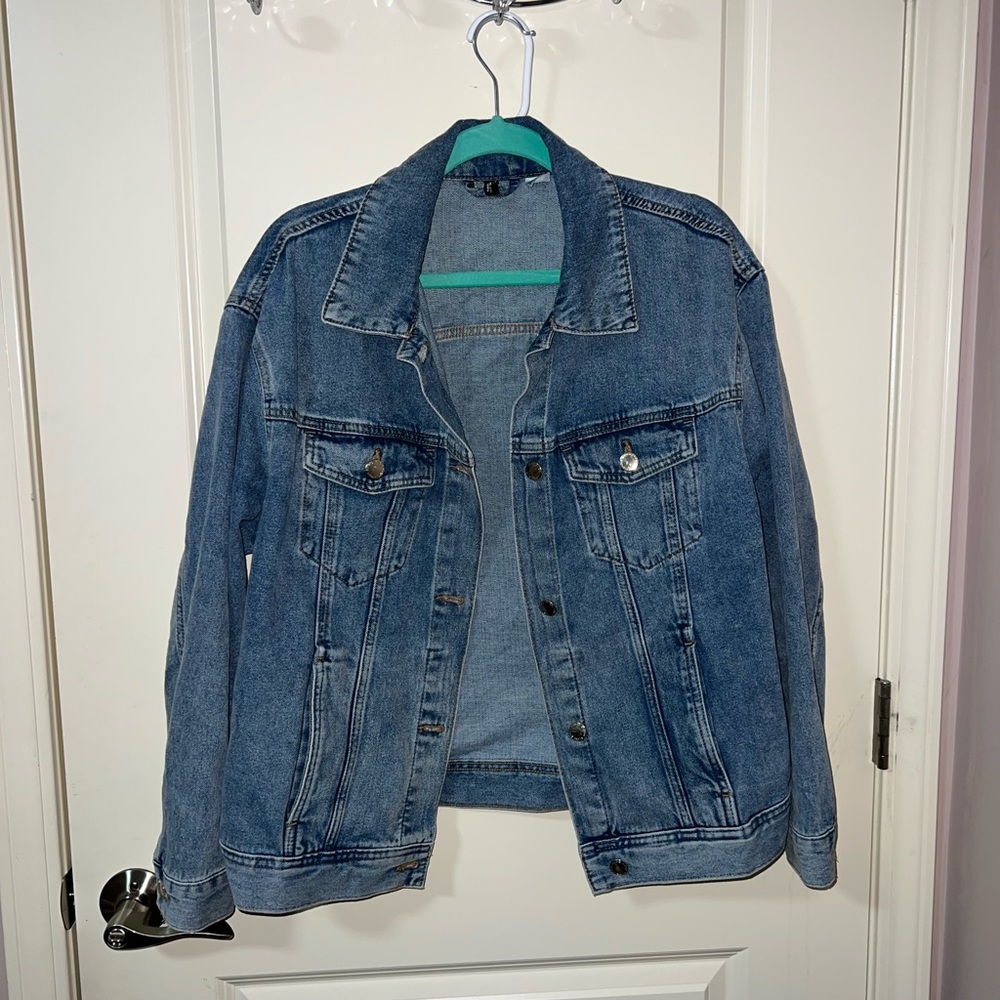 H&M Jean Jacket💙🦋